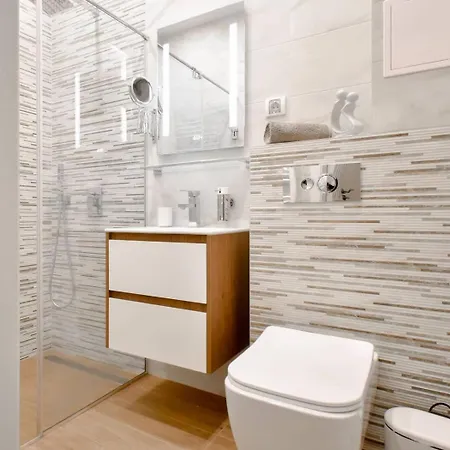 2br - Parking - - 1st Floor - Acs Apartamento