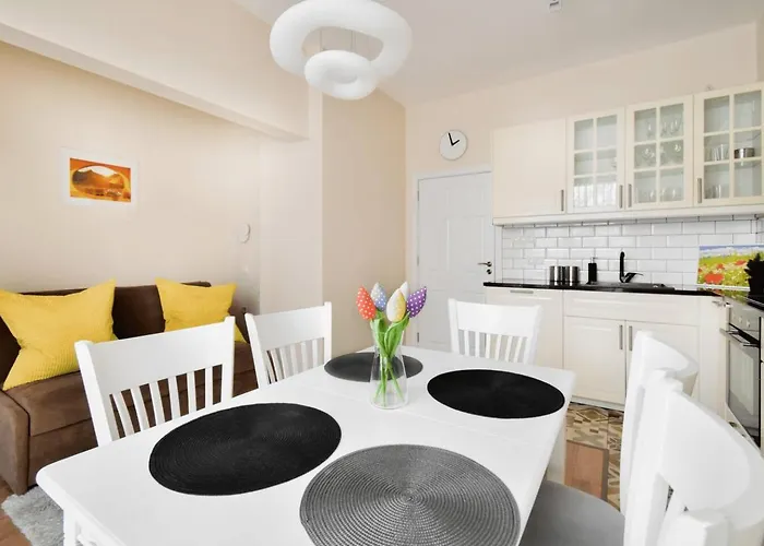 2br - Parking - - 1st Floor - Acs *