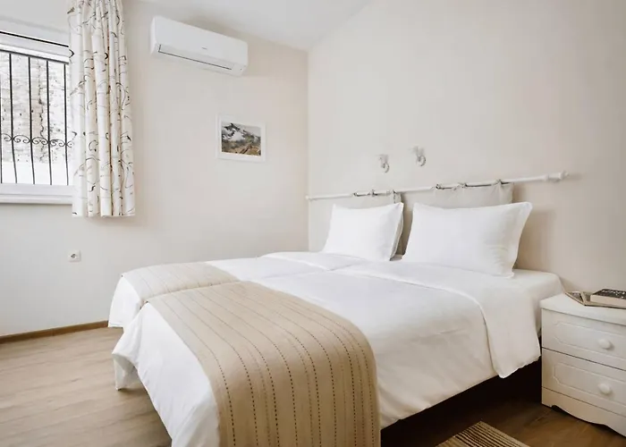 2br - Parking - - 1st Floor - Acs * Sofie